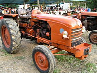 Tracteur, Renault (Fete de la Moisson St Simeon de Bressieux 2006) (1)